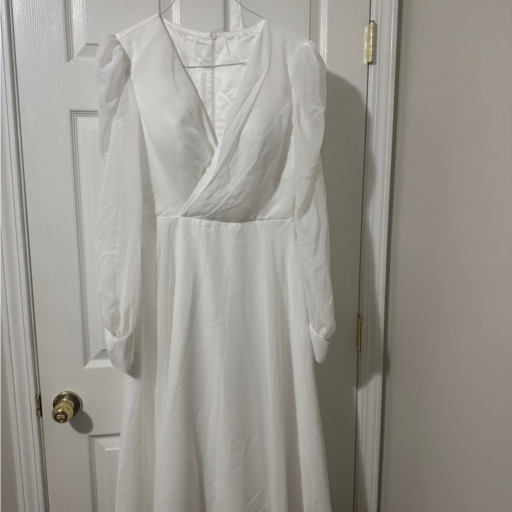 Chic Long Sleeve White Dress